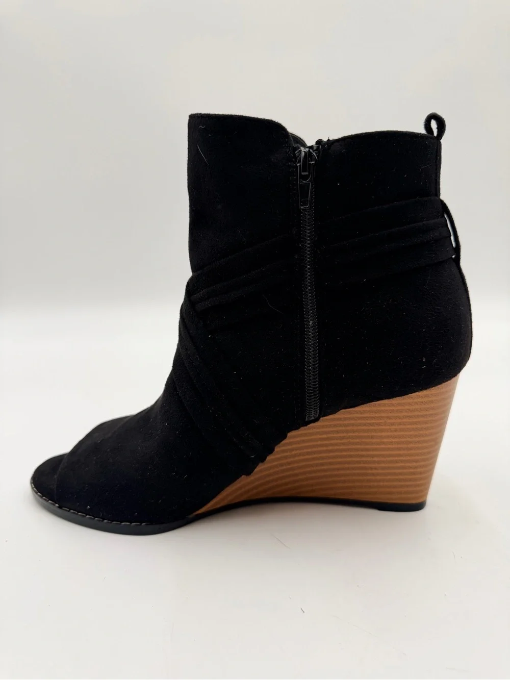 Journee Collection Women's Sabeena Peep Toe Stacked Wedge Booties Size 11 w Box